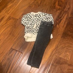 H&M set skinny black jeans and leopard sweatshirt both 12-18 months